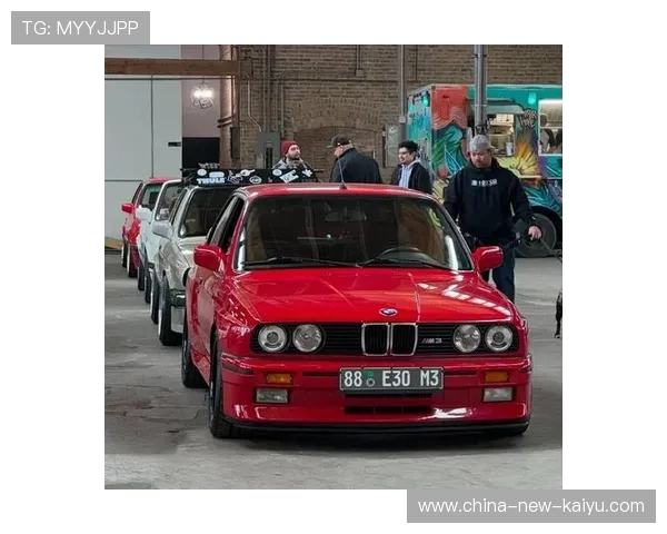 纪念经典车型：永恒的赛车传奇，赛车纪念品