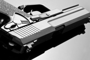 开云体育平台-后腰对压迫下出球起到关键作用，腰后面有压迫感