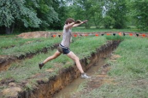 开云ky官网-“东安湖体育公园：飞跃障碍，跑酷赛事上演极限表演”