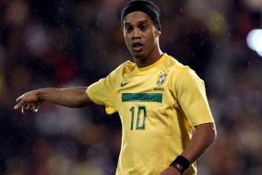 开云体育登录-中国足球国家队战术灵活应变能力提升，国足阵容战术