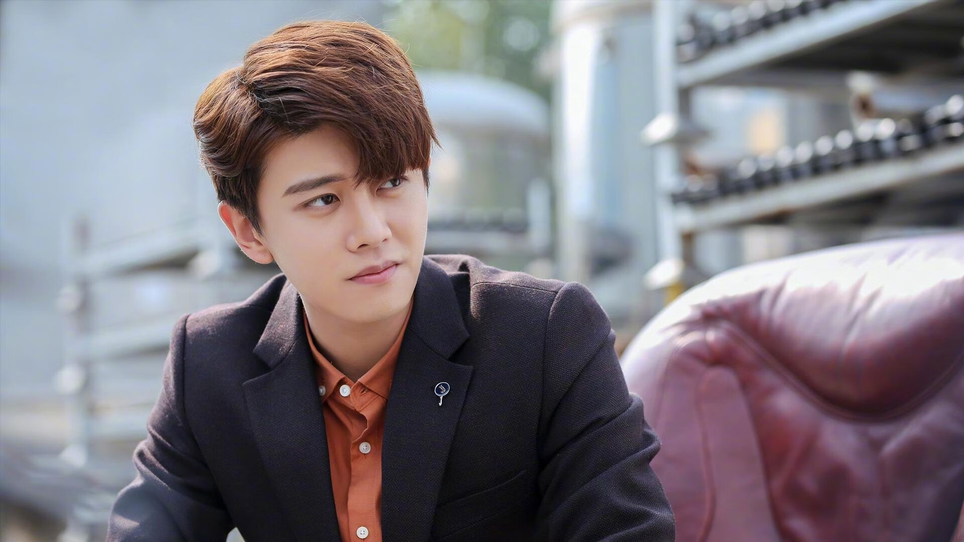 基层足球俱乐部融资渠道有限，足球俱乐部经营