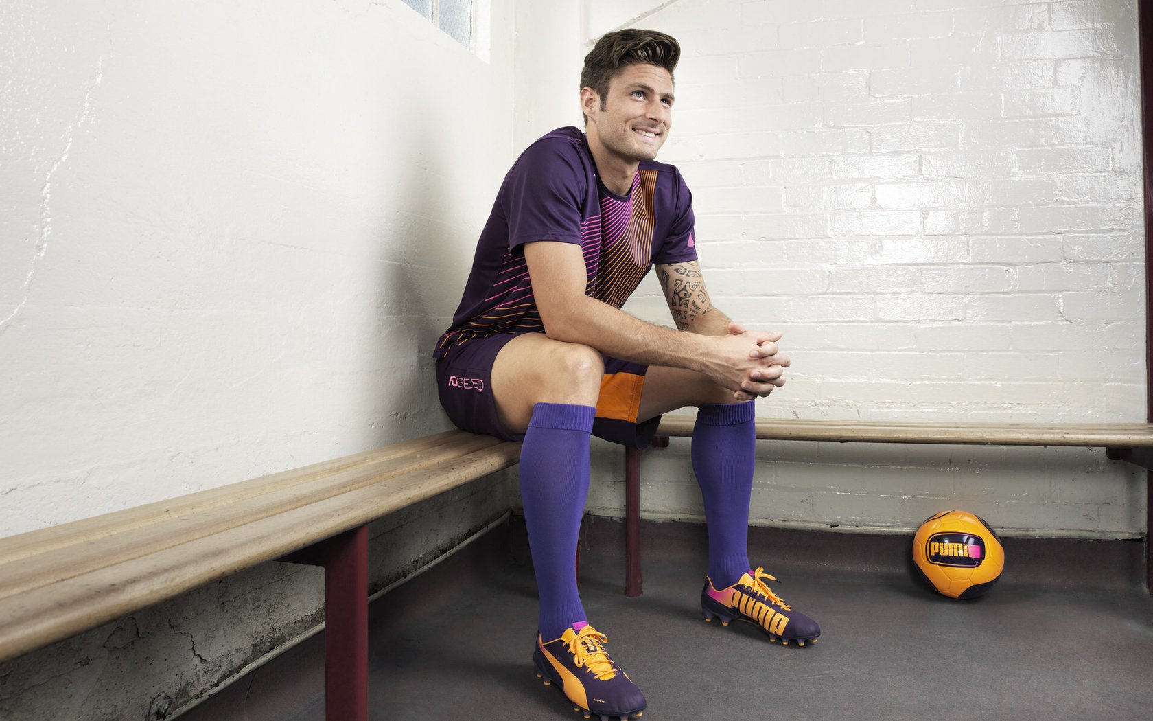 卢卡斯·梅尔滕斯冲刺阶段咬牙坚持，卢卡斯梅尔步枪