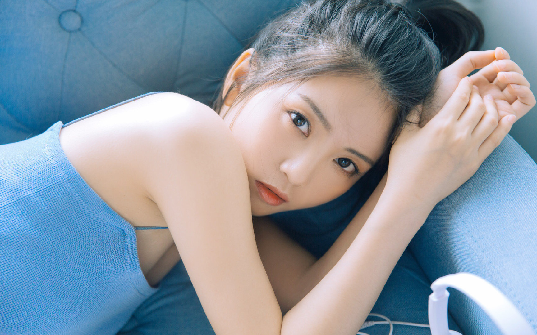 哈登持球突破制造犯规获得多次罚球,哈登持球能力