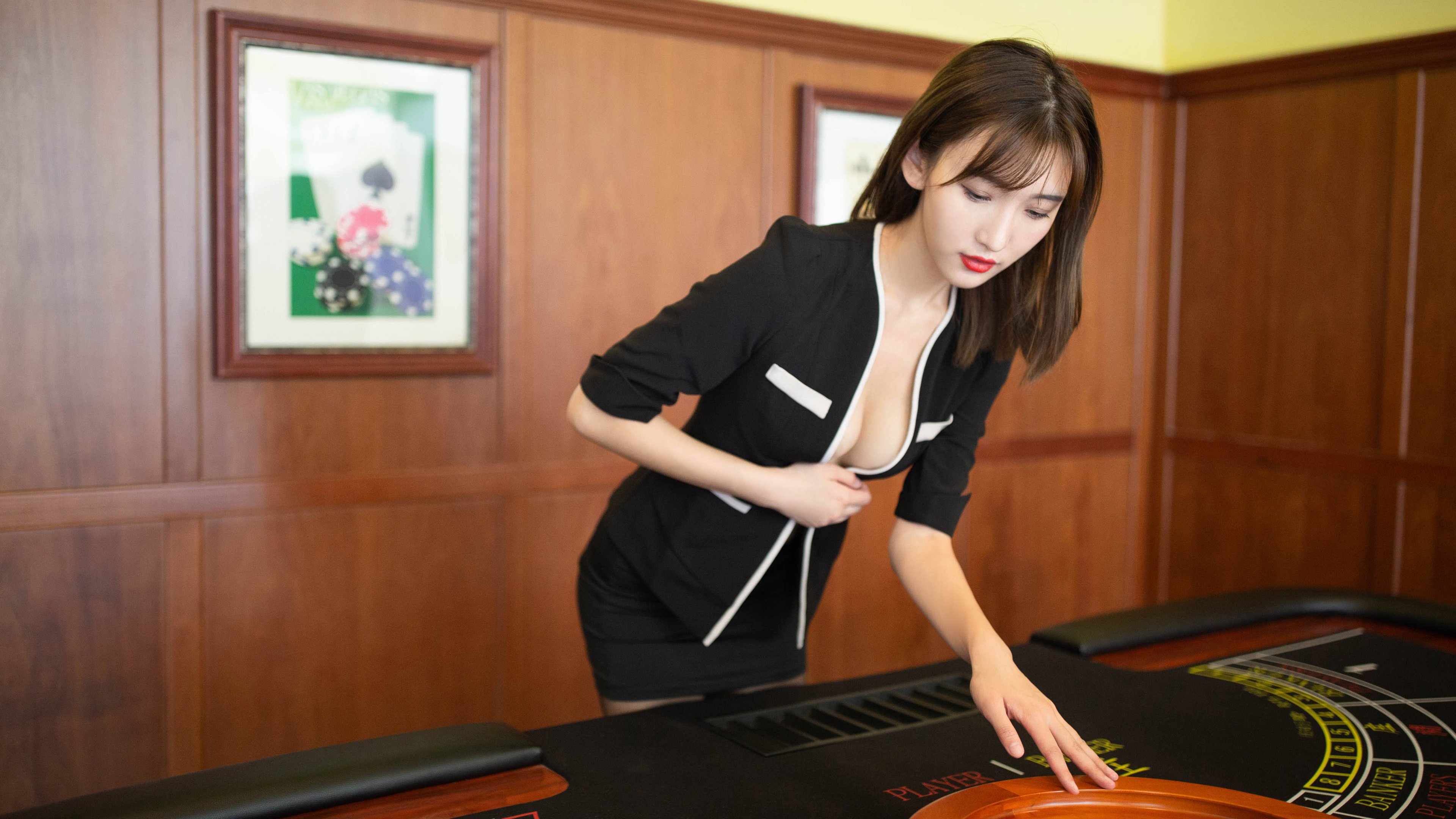 中国足球国家队战术灵活应变能力提升,国足阵容战术